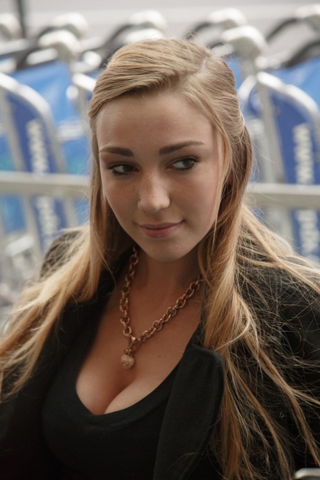 Kendra Sunderland estrella desnuda galerías